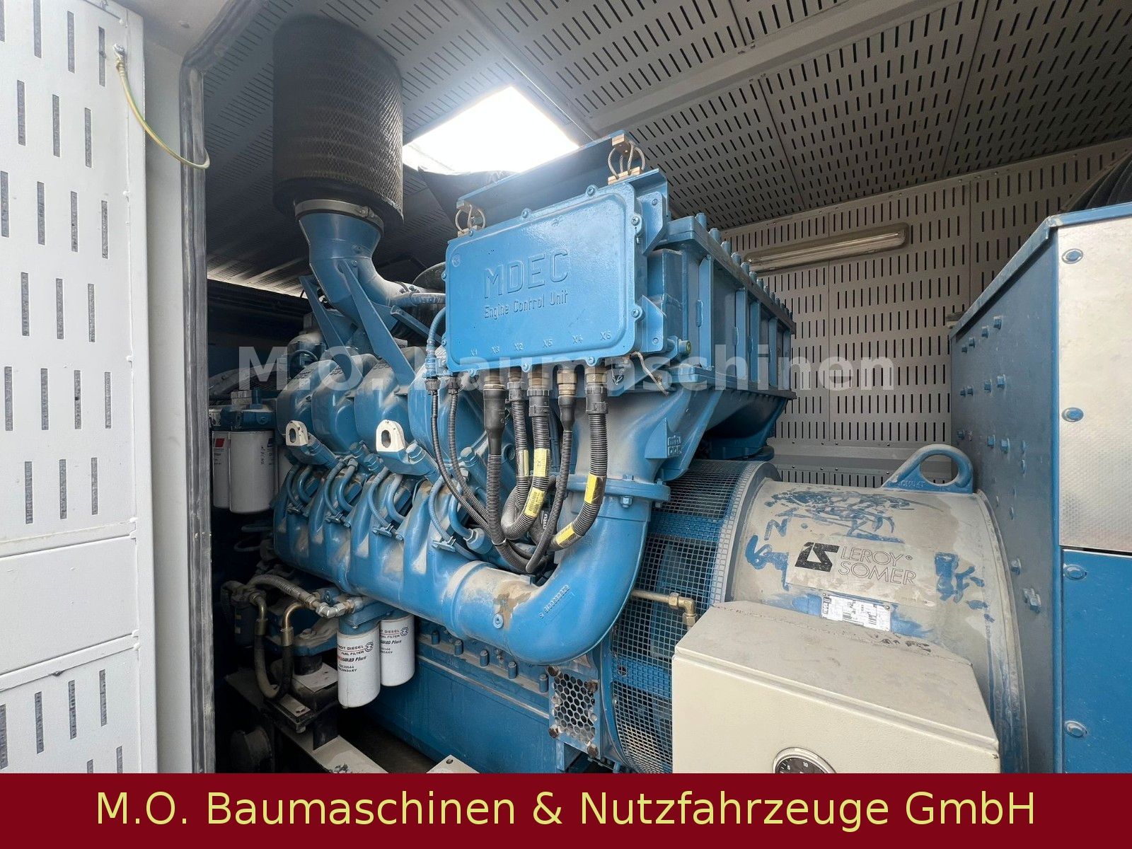 Fahrzeugabbildung Andere Stromaggregat 1000 KVA MTU / 8 Zylinder /