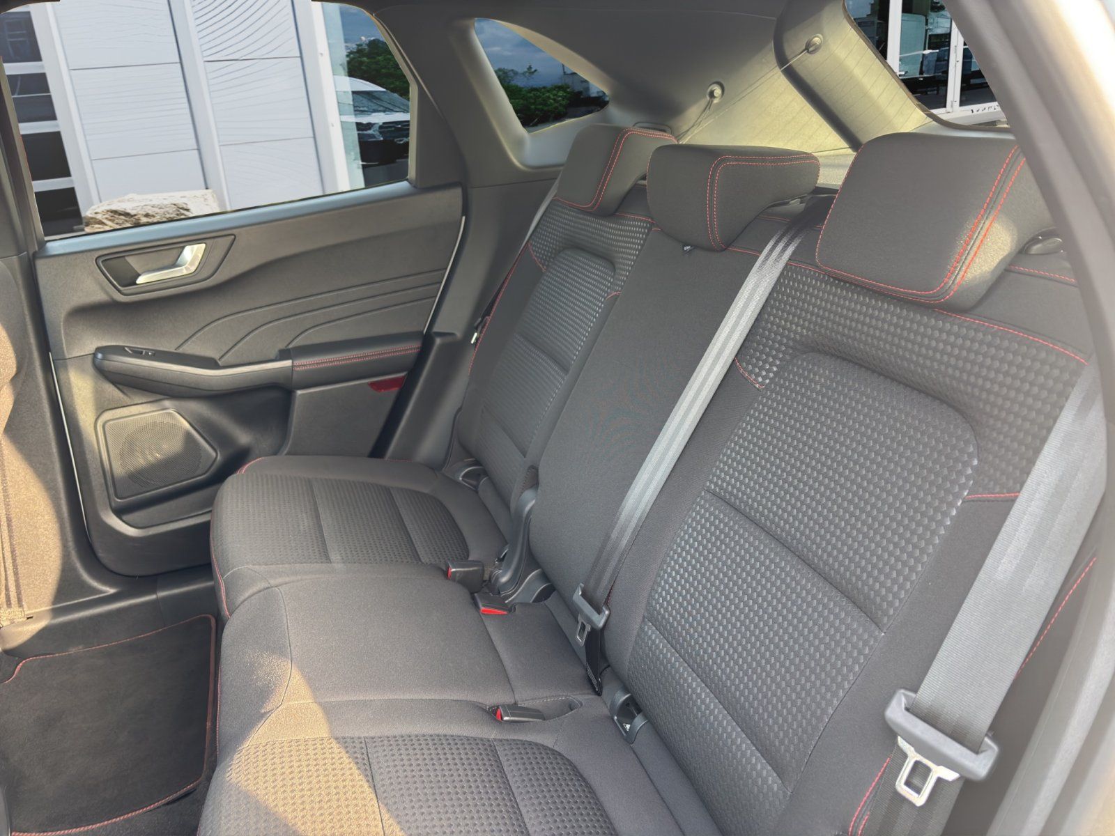 Fahrzeugabbildung Ford Kuga 2.5 PHEV Plug-In Hybrid ST-Line