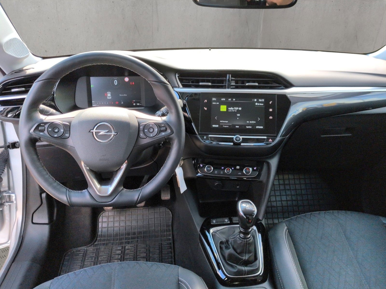 Fahrzeugabbildung Opel Corsa 1.2T Elegance - Kamera h, Sitz-, Lenkradhz
