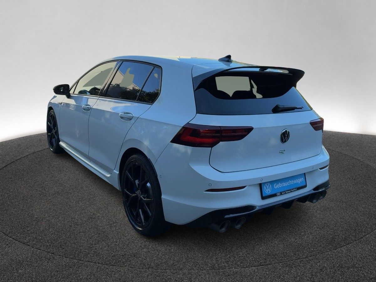 Volkswagen Golf VIII R 2,0 TSI DSG 4M BLACKSTYLE AKRA DCC foto 3