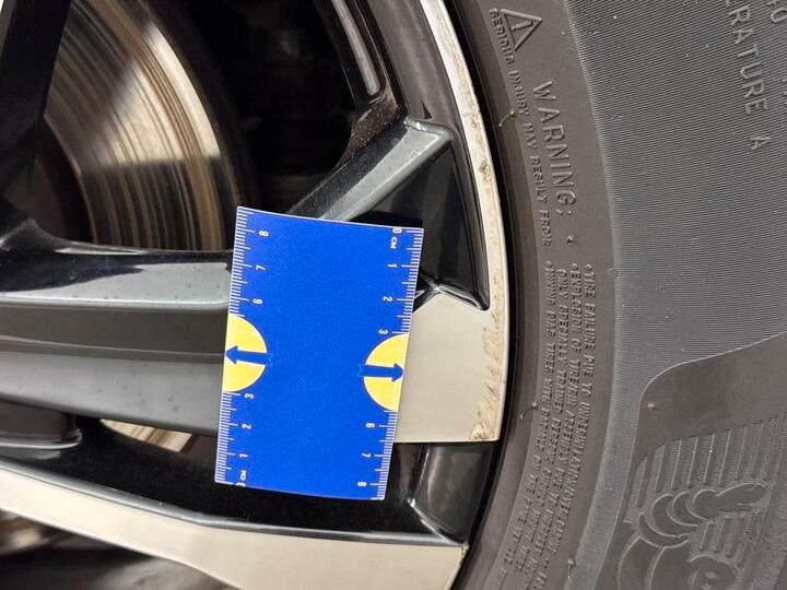 Fahrzeugabbildung Peugeot 2008 GT 1.2PURETECH NAVI KAMERA PDC ACC 1.HAND