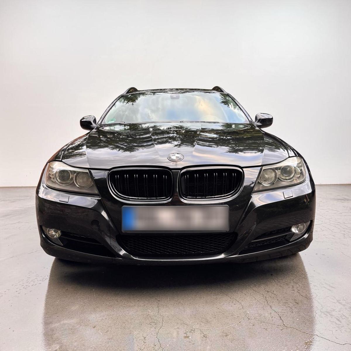 BMW 320 2009 — engine 170 HP (125kW)
