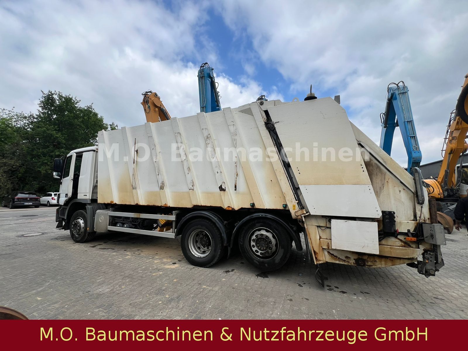 Fahrzeugabbildung Mercedes-Benz Actros 2532/Müllwagen/Automatik/6x2/