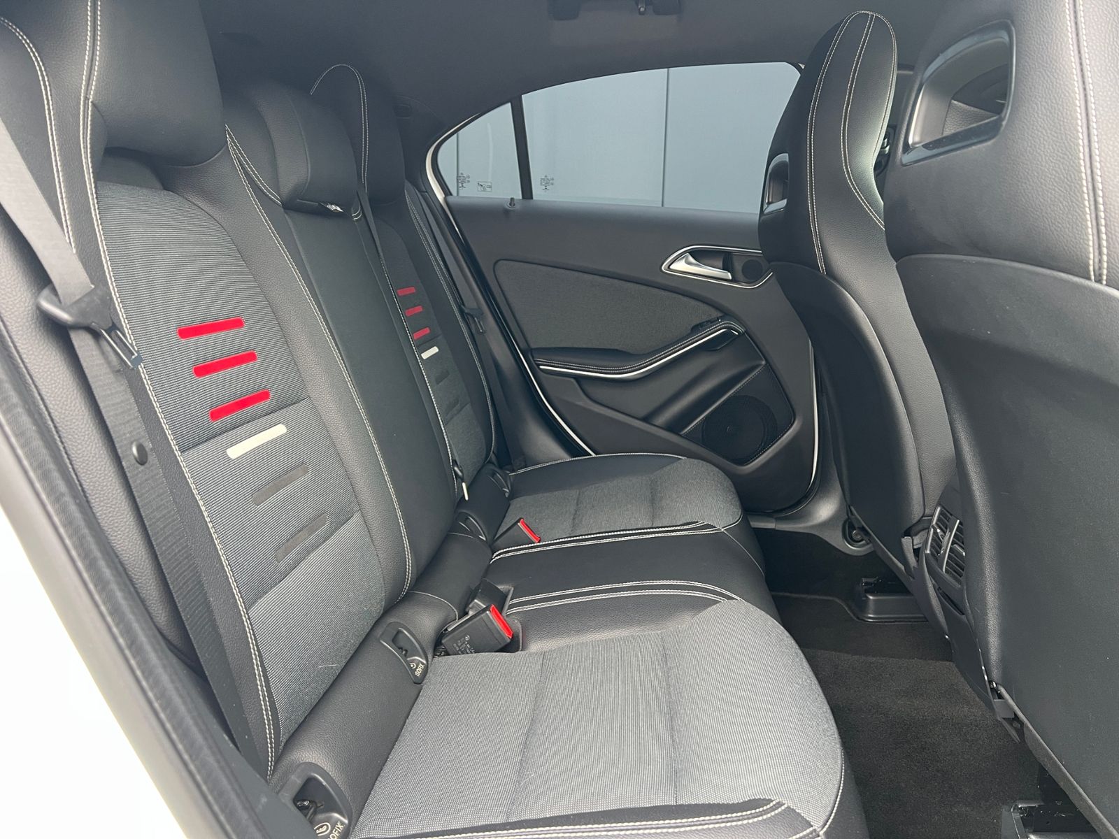 Fahrzeugabbildung Mercedes-Benz A Klasse 180 CDI Style *18"LM-Felge AMG, LED, PD