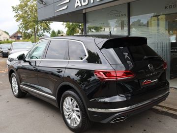 Volkswagen Touareg - 7