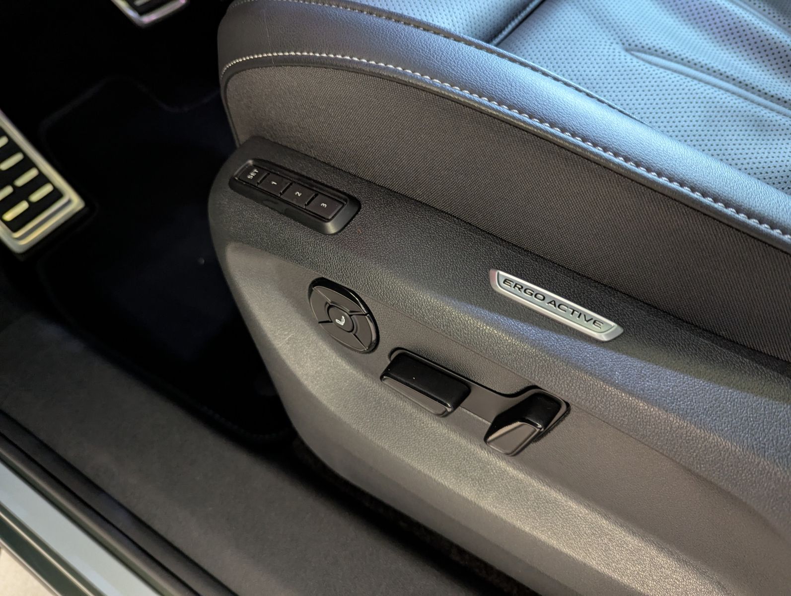 VW Tayron 2.0 R-Line Leder Launch Pano Black AHK 20 - Image 26