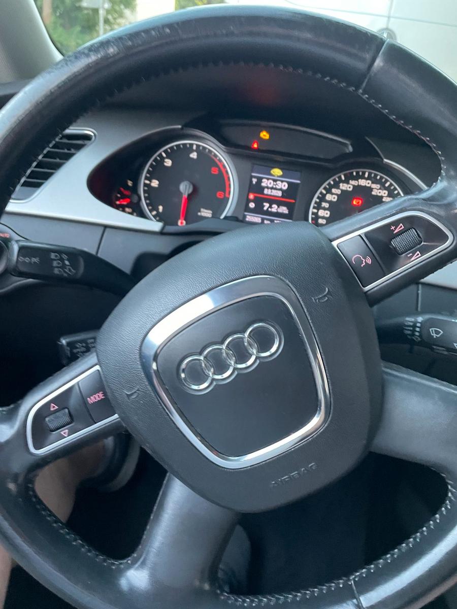 Audi A4 2009 — photo 10