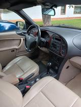 Saab 900 2.3 SE Cabrio  - schwarze Saab 900
