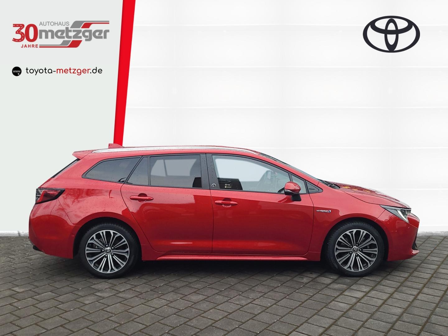 Toyota Corolla 2.0 Hybrid Touring Sports Team D +Apple 