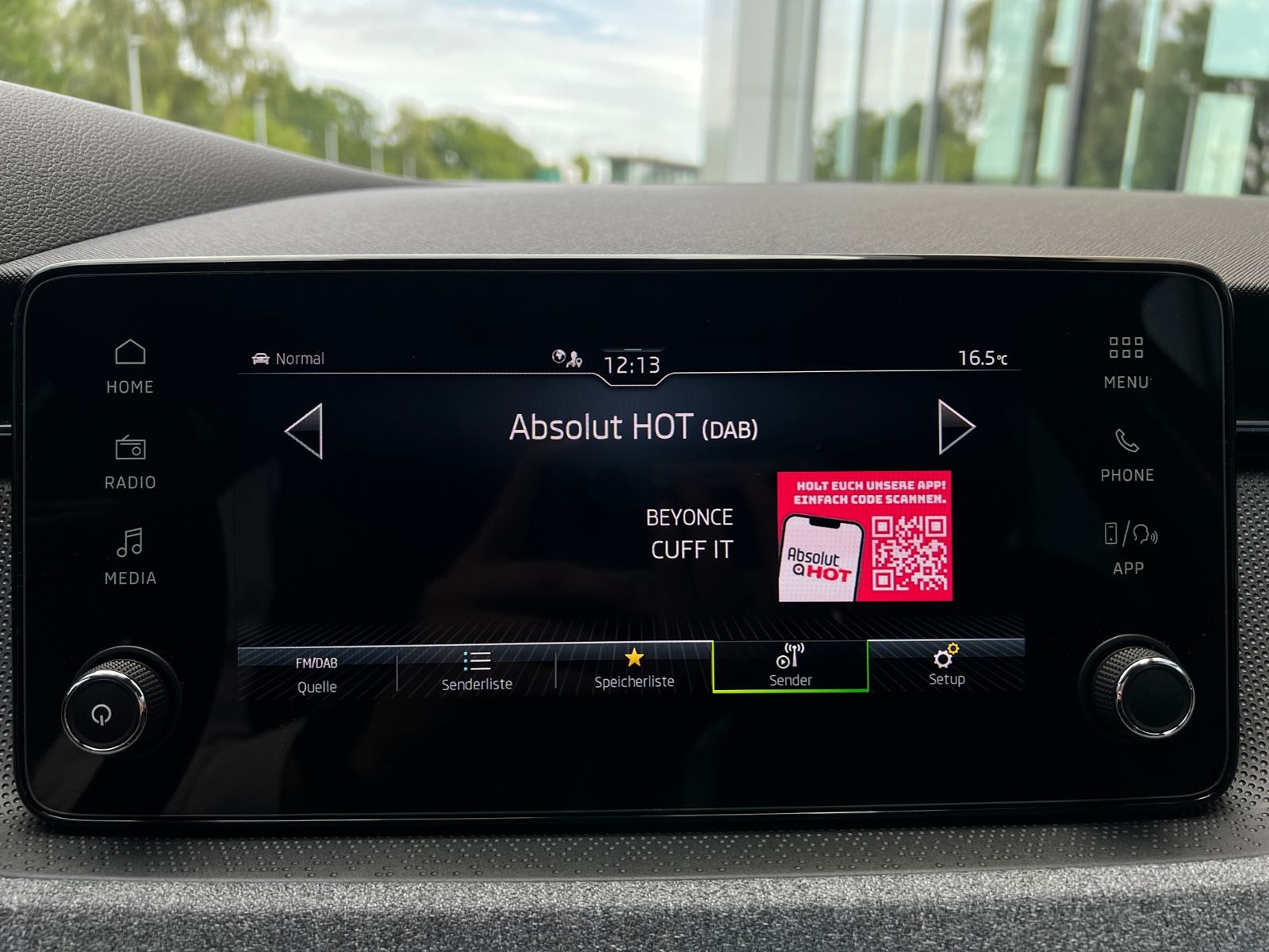 Fahrzeugabbildung SKODA Scala Selection 1.0 TSI DSG *AHK, LED, ACC, Kame