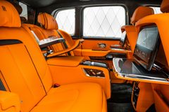 Cullinan BLACK BADGE 2023  BLACK/MANDARIN STARS