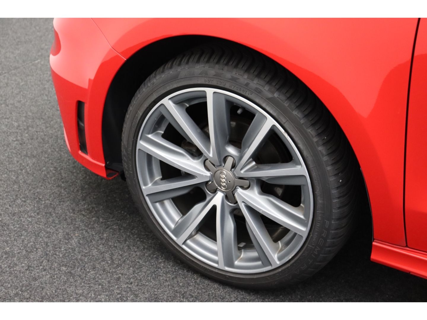 Fahrzeugabbildung Audi A1 1.6 Attraction Klimaauto SHZ Einparkhilfe