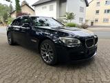 BMW 750d xDrive -M-PAKET/HEAD-UP/S-DACH/VOLL - BMW 750 aus 2013