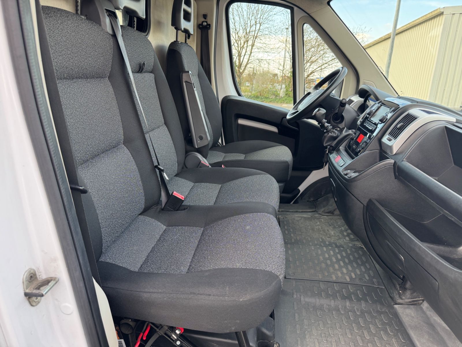 Fahrzeugabbildung Fiat Ducato Hochr.-Kasten 35 140 L2H2 RS: 3450 mm