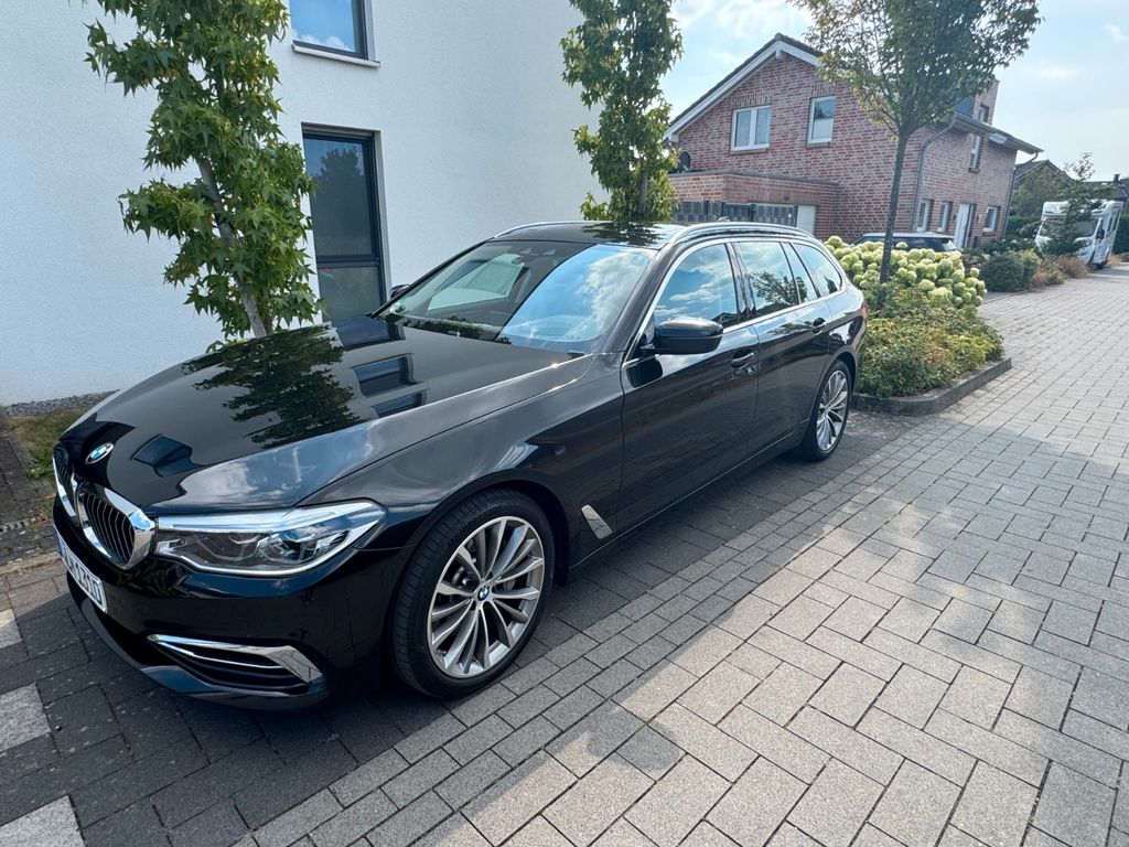 Image of BMW 530