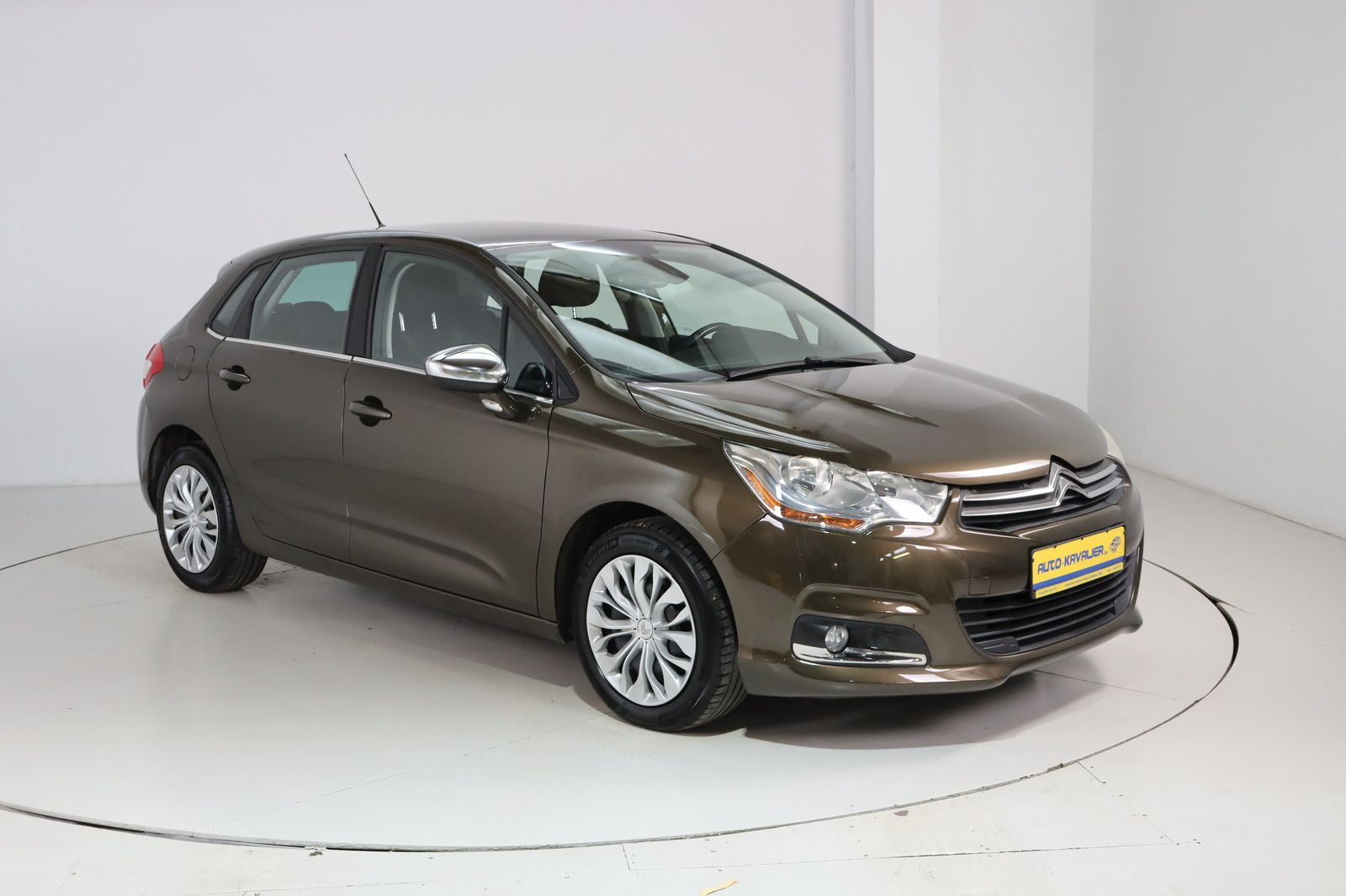 Fahrzeugabbildung Citroën C4 1.6 * HU 03.2028 * Selection