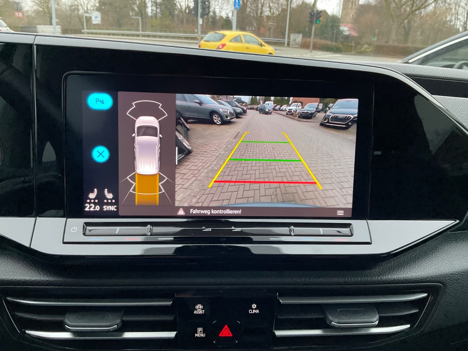 Fahrzeugabbildung Volkswagen Caddy 2.0 TDI DSG,Auto,Style,Navi,ACC,LED