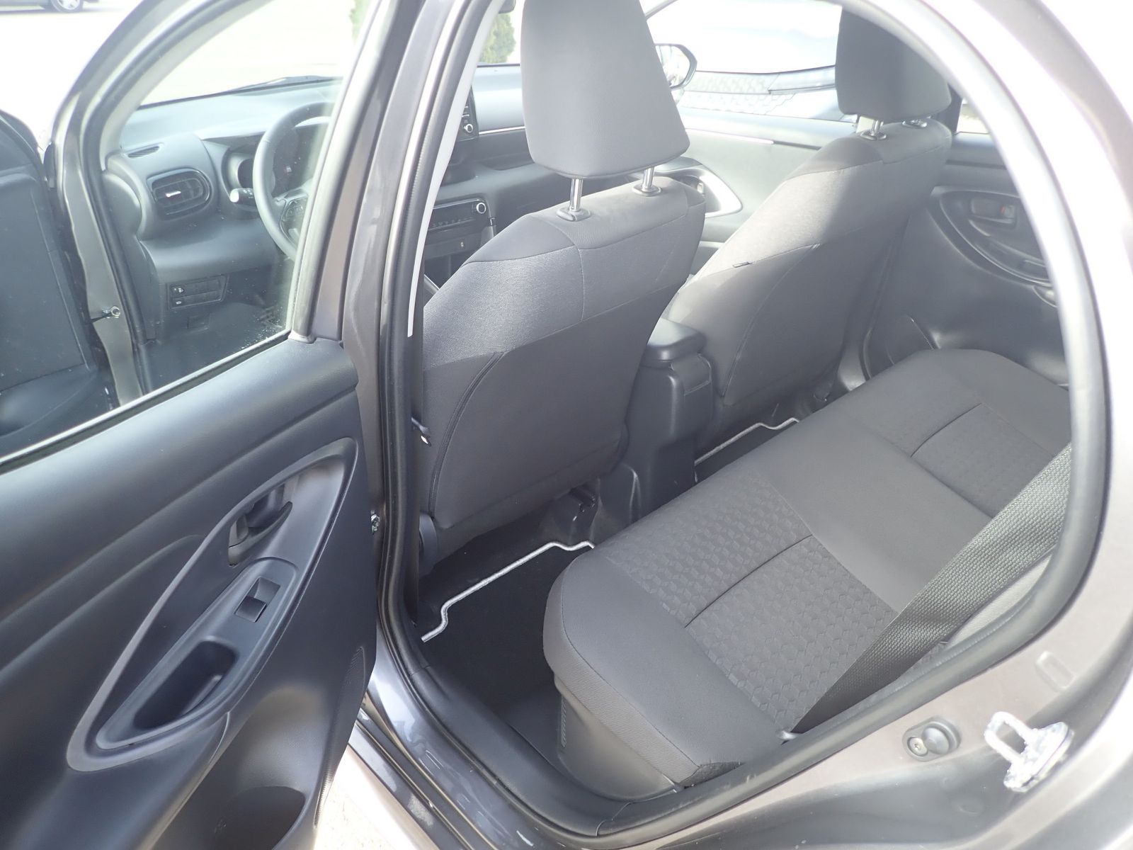 Fahrzeugabbildung Toyota Yaris Hybrid Team Deutschland