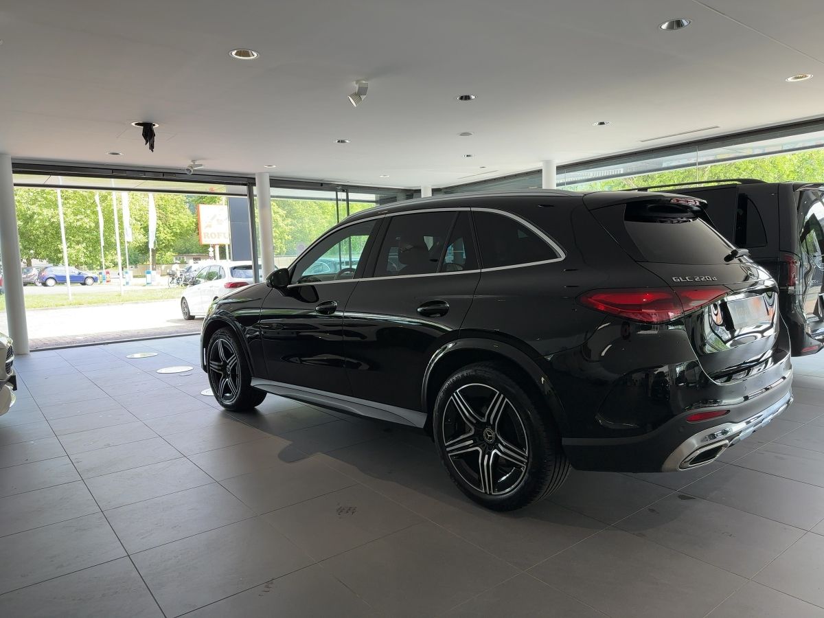 Mercedes-Benz GLC 220 d 4M AMG ADV. PLUS+AHK+PANO+360°+DISTR++ imagem 3