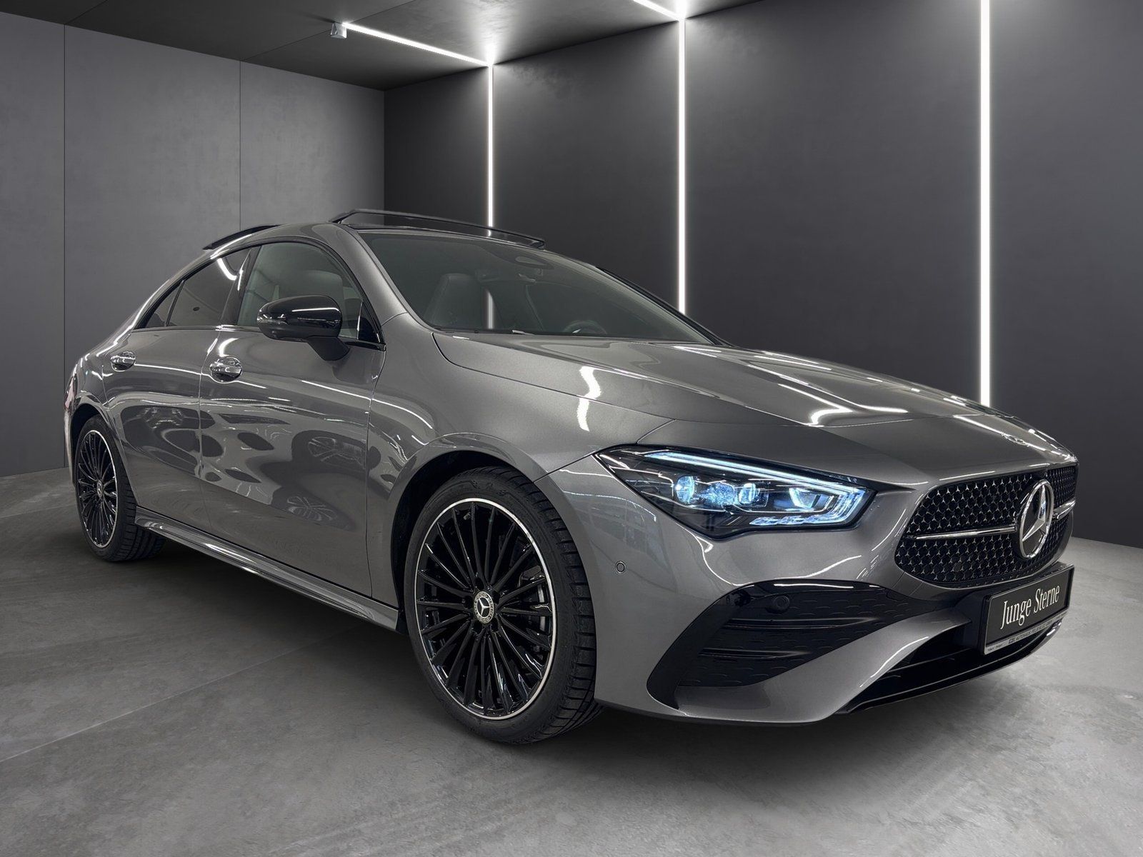Fahrzeugabbildung Mercedes-Benz CLA 200 AMG Plus*Pano*HUD*19"*Night*MBeam*Totwi*