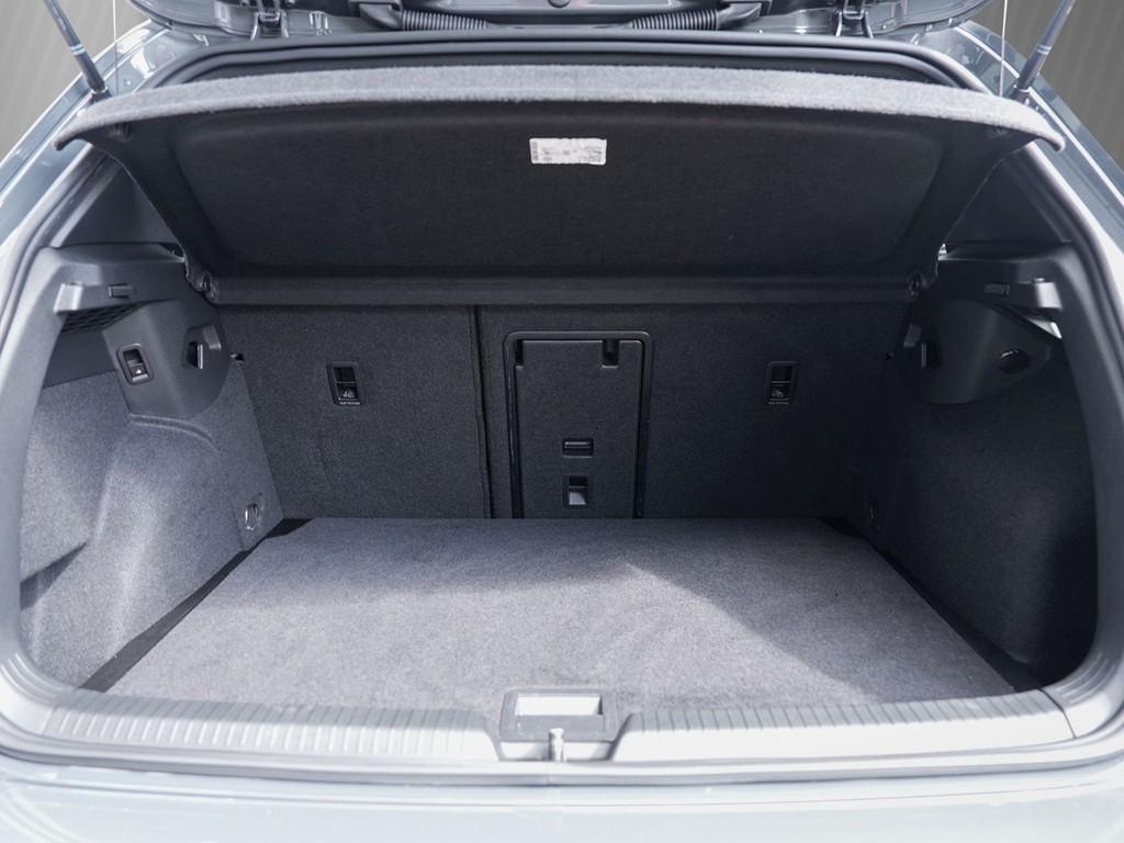 Volkswagen Golf VIII 1,5 eTSI R-Line DSG,Matrix,Black Style, миниатюра 6
