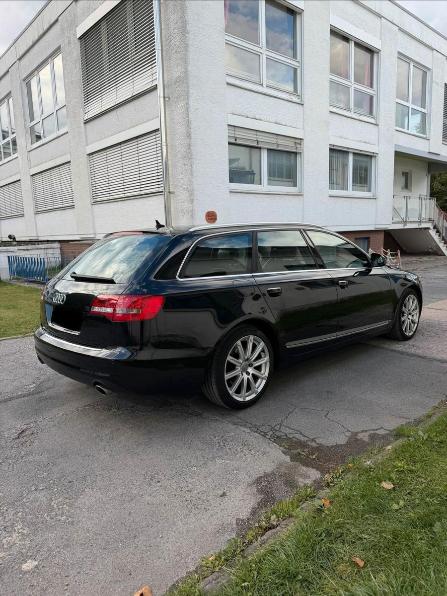 Audi Quattro 2010 — photo 5