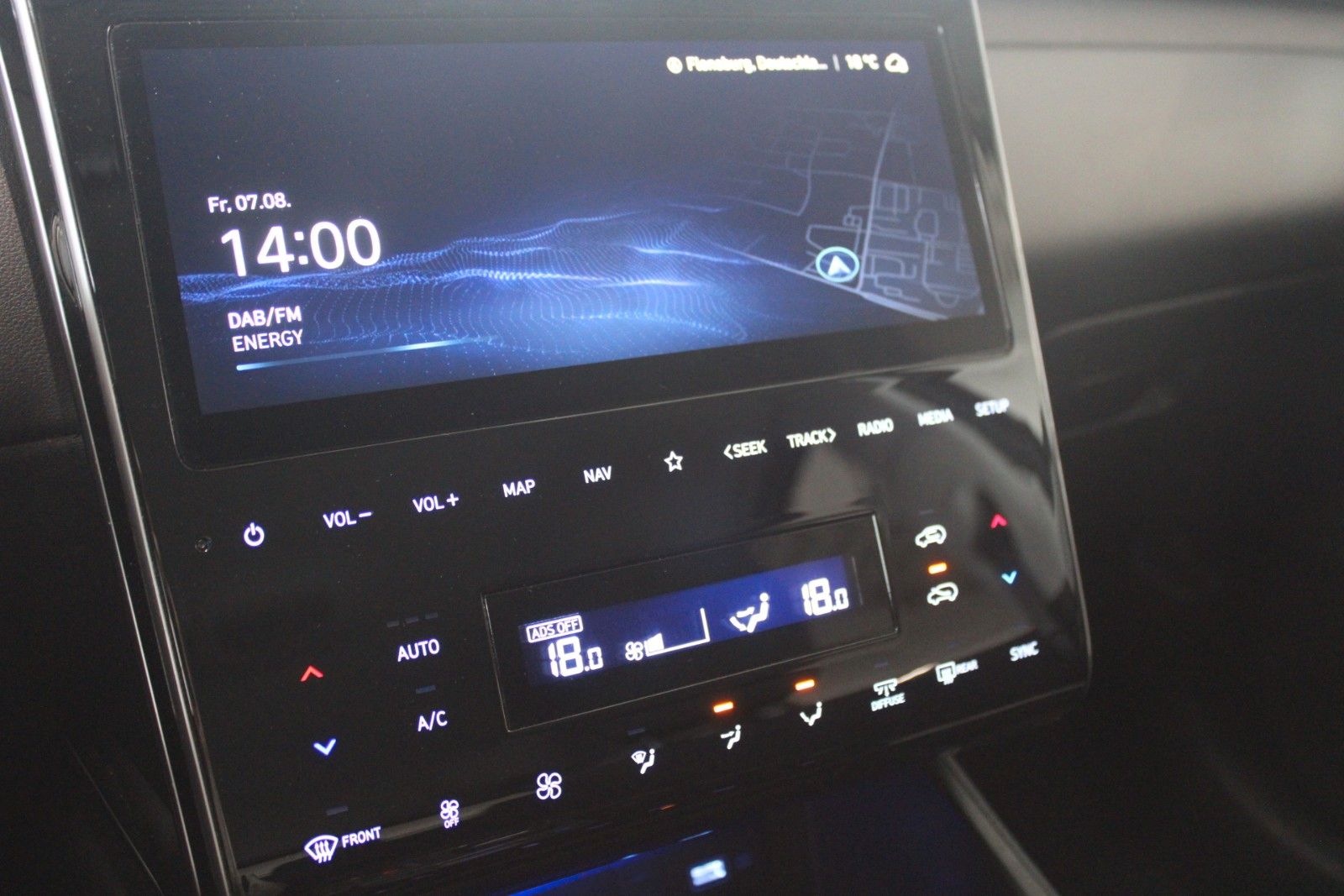 Fahrzeugabbildung Hyundai TUCSON MHEV Trend Aut. NAVI ACC LED SHZ CAM