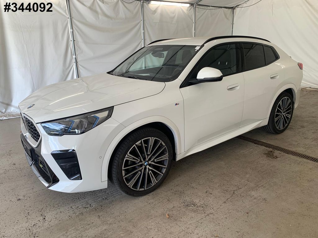 Image of BMW X2