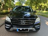 Mercedes-Benz Mersedes Benz - Mercedes-Benz: Mersedes