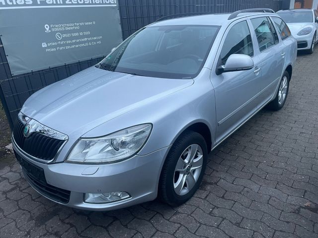 Skoda Octavia Combi Elegance,Automatik,Teilleder,Xenon