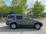 Nissan Pathfinder 2.5 dCi DPF SE 4WD Automatik  - gebrauchte Nissan Pathfinder aus dem Jahr 2011