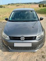 Volkswagen Polo MATCH 1.2 TSI 66kW/90 PS - Volkswagen Polo aus 2012 mit Benzin-Antrieb: Schiebedach, Kleinwagen
