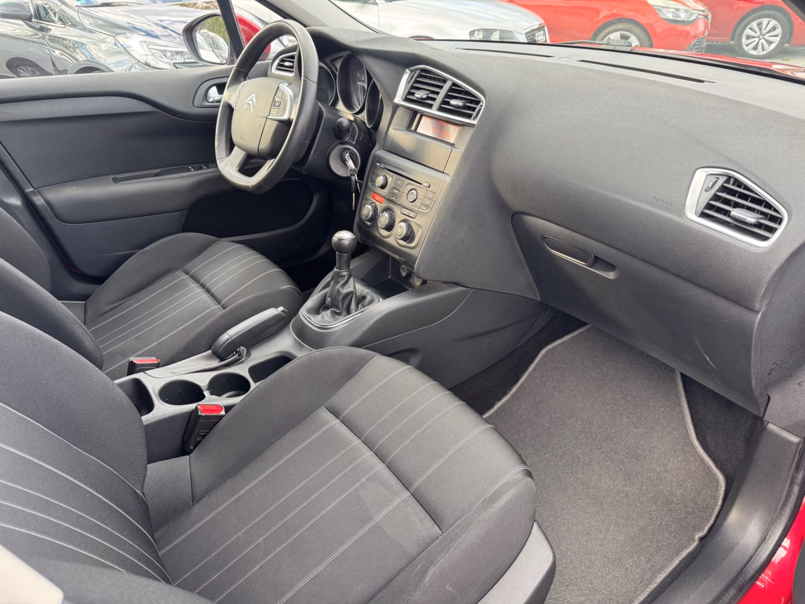 Citroën C4 Lim. Live 1,2 Ltr. - 81 kW / Klima / 1 Hand