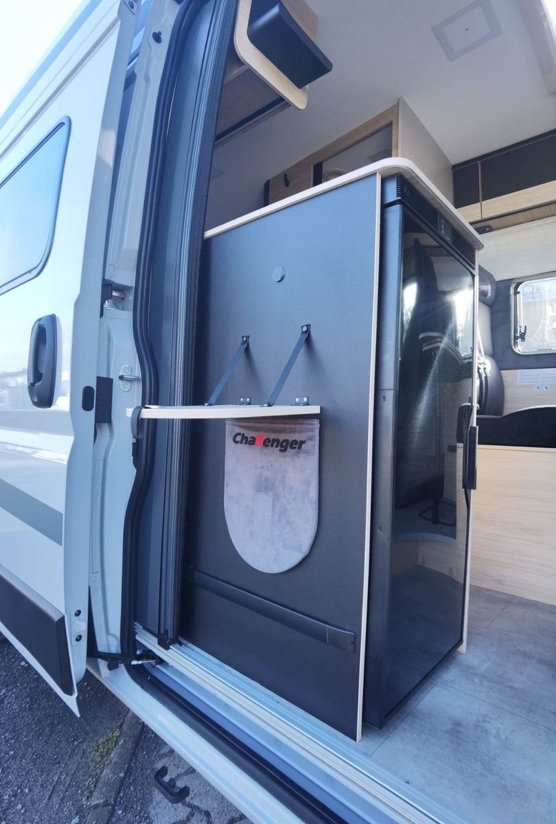 Fahrzeugabbildung Challenger V114 Sport Edition M27