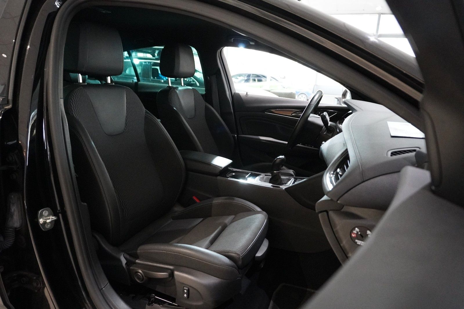 Fahrzeugabbildung Opel Insignia B GS 1.5T INNOV. NAVI/LED/KAMERA/SPORT