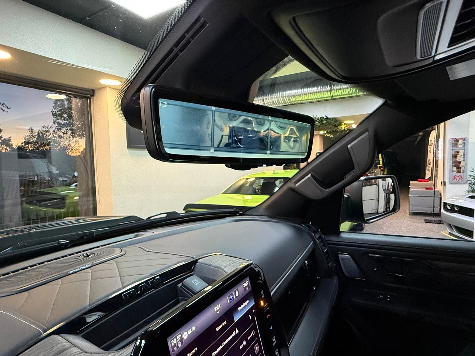 Fahrzeugabbildung Dodge RAM LIMITED HEMI V8-RAMBOX-TAILGATE-SOFORT!!!