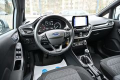 FORD Fiesta 1.0 Active 1Hd Apple Car Play DAB Alu7x17 FORD Fiesta 1.0 Active 1Hd Apple Car Play DAB Alu7x17