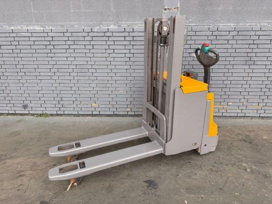 Jungheinrich EJD 220 Baujahr 2019 Stunden 4275 HH 2,1M