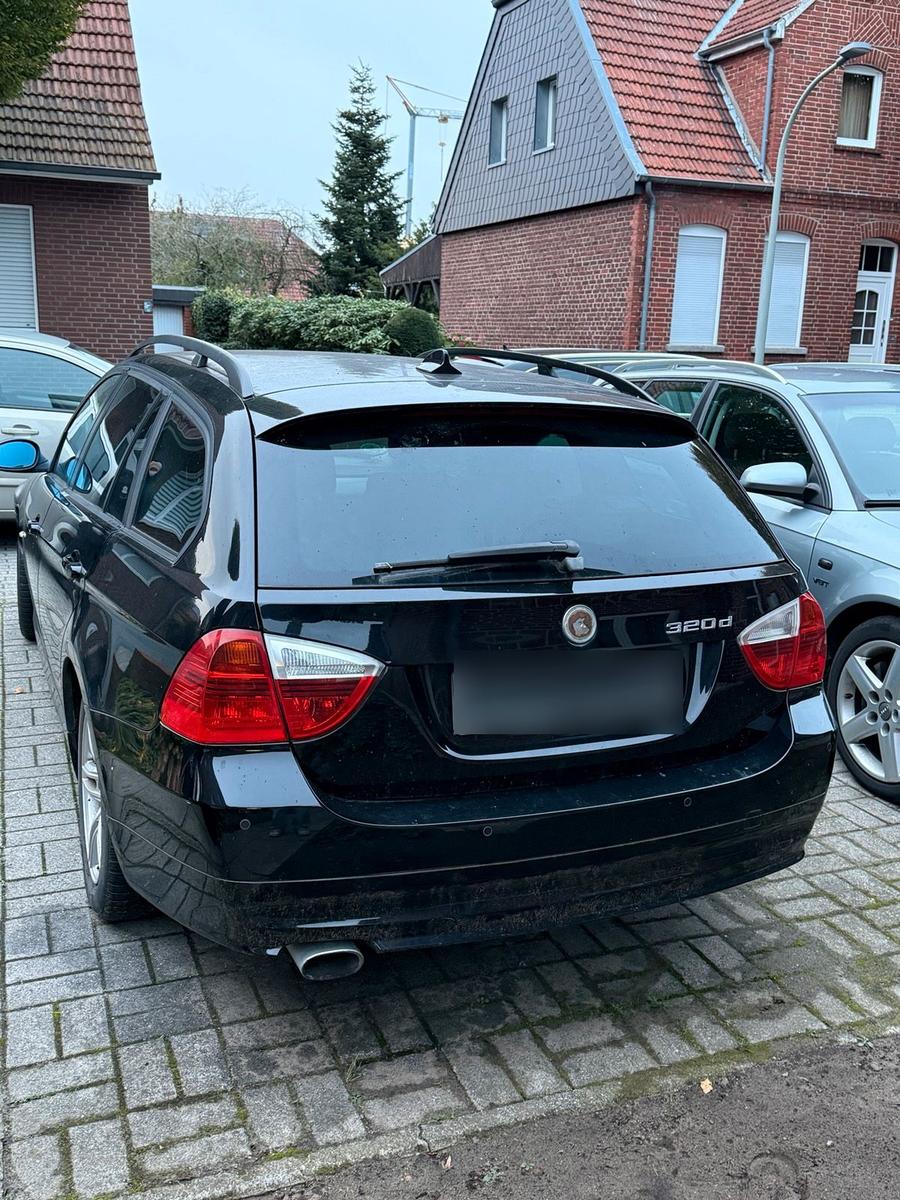 BMW 320 2007 — engine 177 HP (130kW)