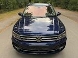 Volkswagen Tiguan Highline 4Motion R-Line Top Zustand - Volkswagen Tiguan mit Benzin-Antrieb