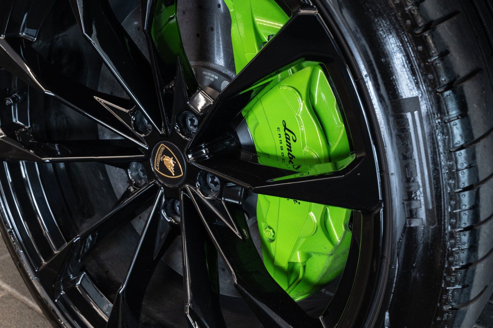 Lamborghini Urus S 4.0 V8|AKRAPOVIC|CARBON|PANO|B&O|ACC foto 11
