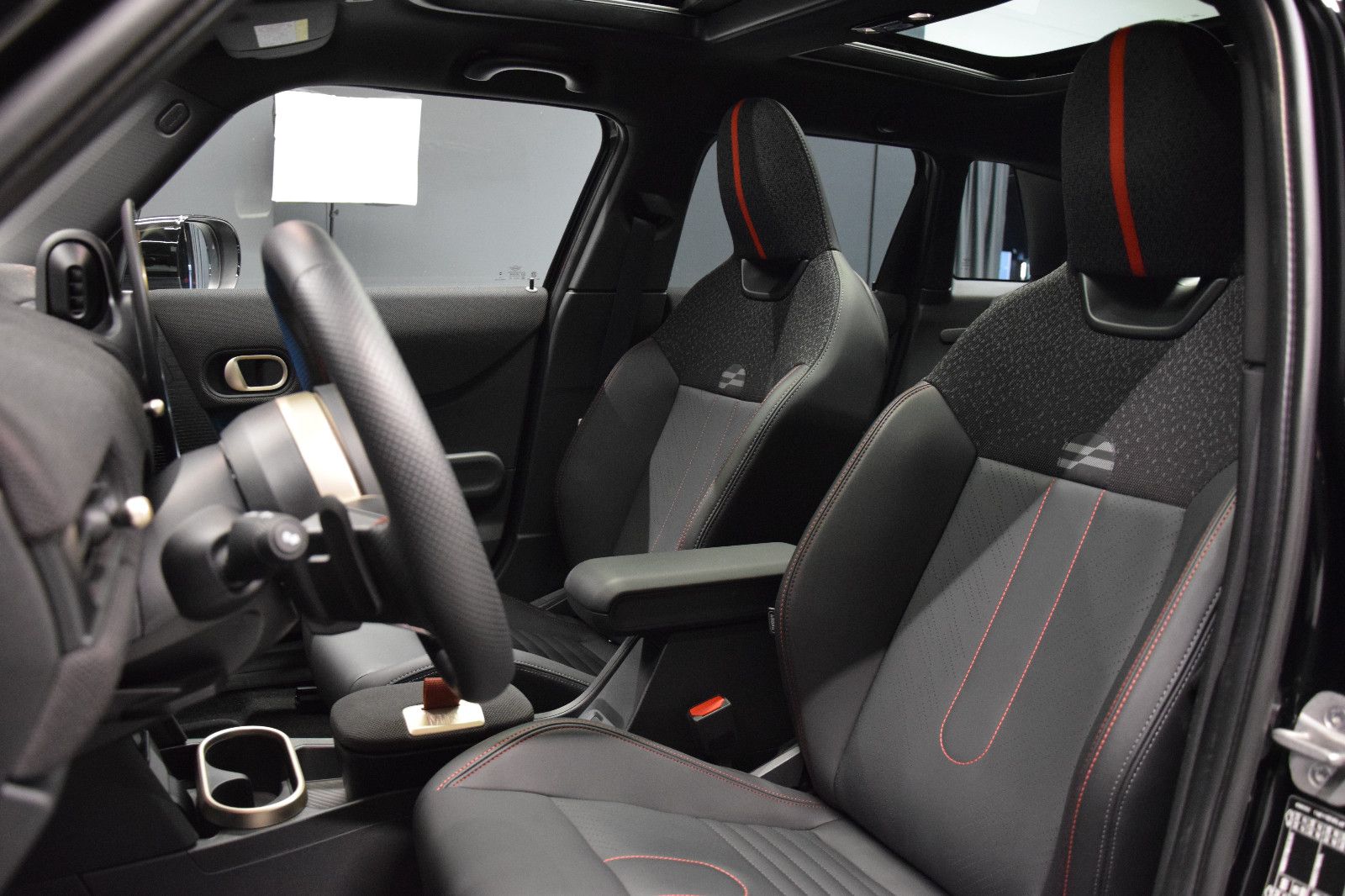 Fahrzeugabbildung MINI Cooper S John Cooper Works Trim 5-Türen Pano HuD