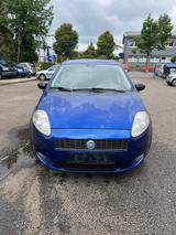 Fiat Punto 1.4 8V Active Active - Fiat Punto Gebrauchtwagen in Stuttgart