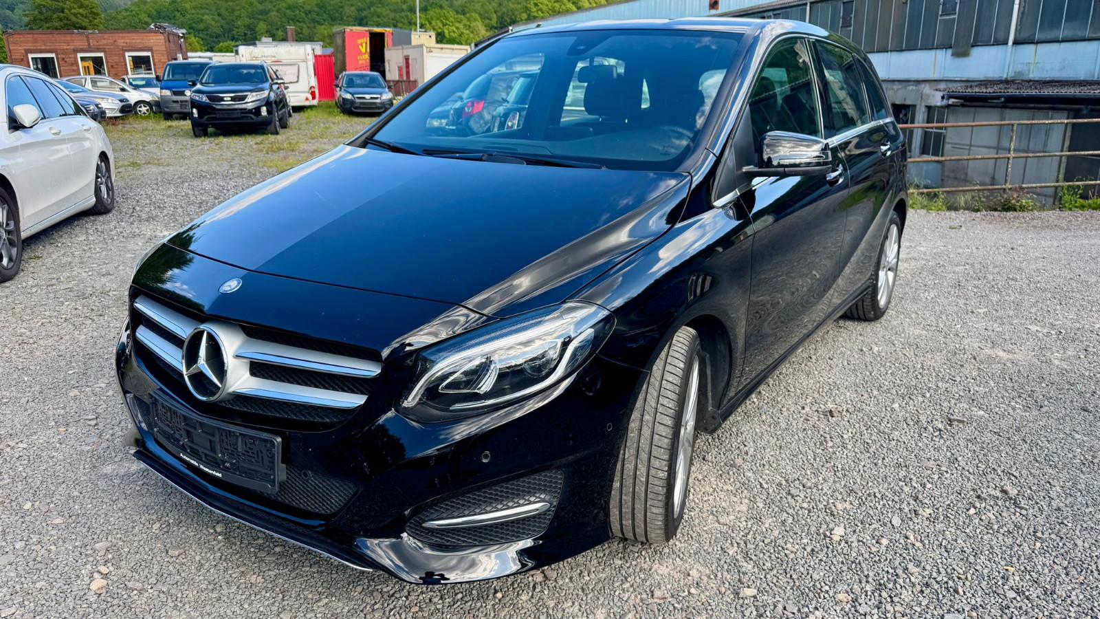Mercedes-Benz B 180*2.Hd*Top Gepflegt*LED*Avantgarde*