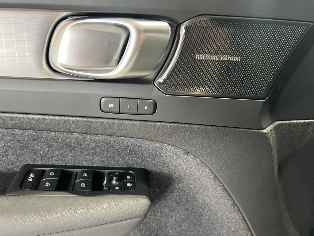 Volvo XC40 T4 Plus Bright Recharge Kamera LED H/K