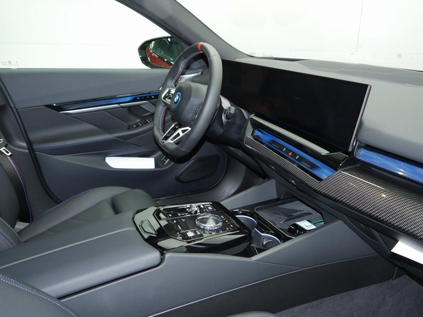 Fahrzeugabbildung BMW i5 M60 xDrive M Sportpaket pro, Sitzbelüftung vo