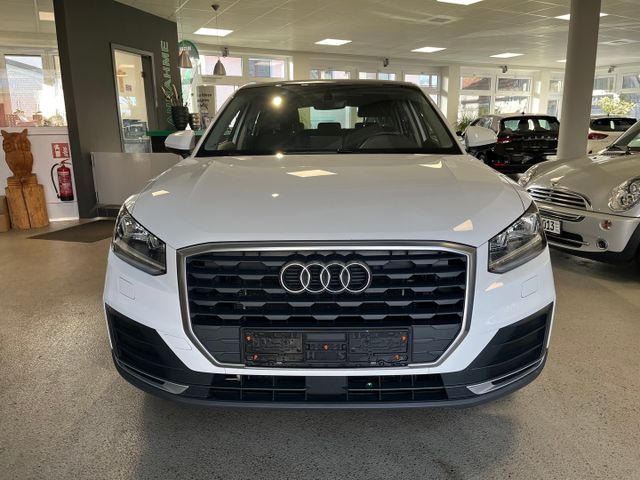 Audi Q2 1.0 TFSI ultra AHK/Schiebedach/GRA