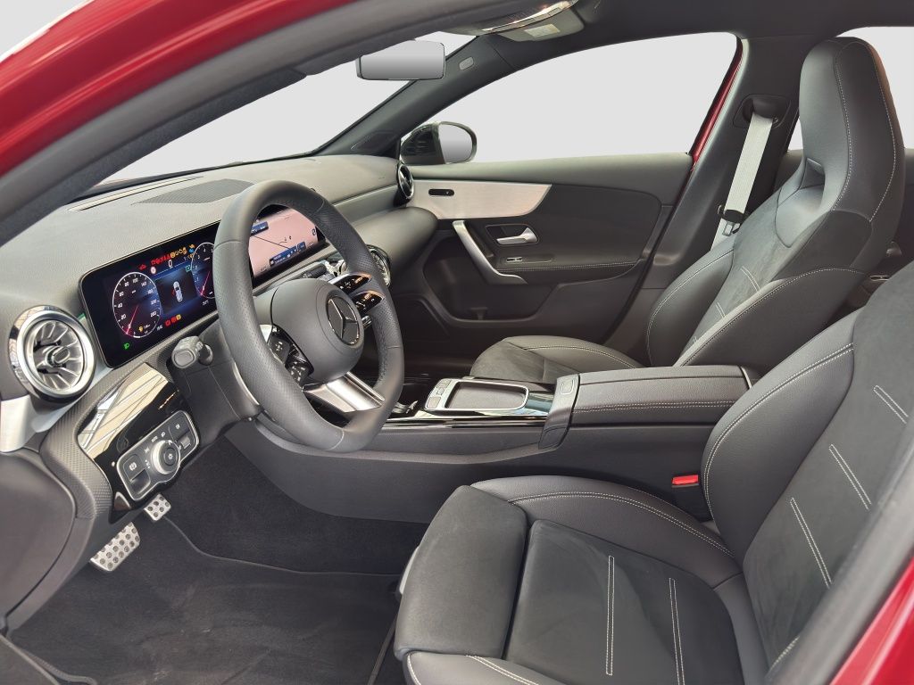 Fahrzeugabbildung Mercedes-Benz A 200 AMG Line*Night Paket*Kamera*KEYLESS-GO