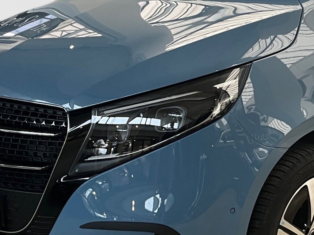 Fahrzeugabbildung Mercedes-Benz V 220 d STYLE Lang BURMESTER EASY-PACK AUGMENTED