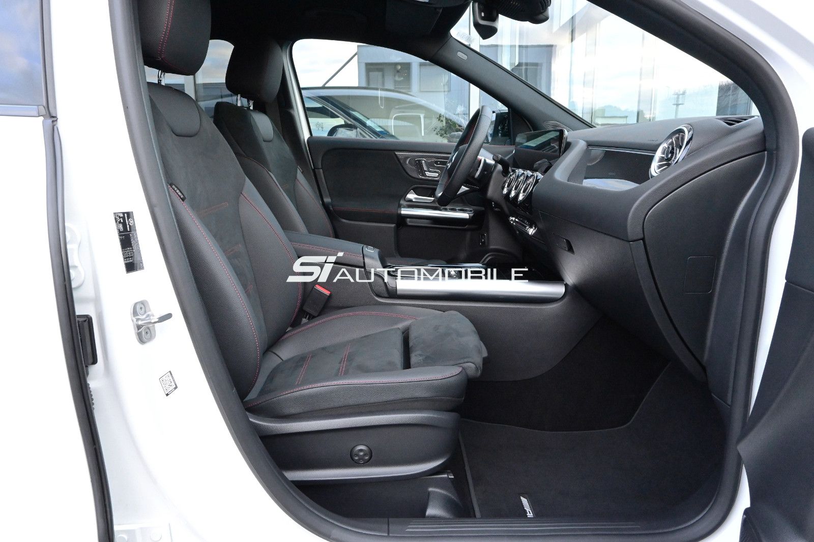 Fahrzeugabbildung Mercedes-Benz GLA 220 d 4Mat. AMG °ACC°AHK°360°MEMORY°KEYLESS°